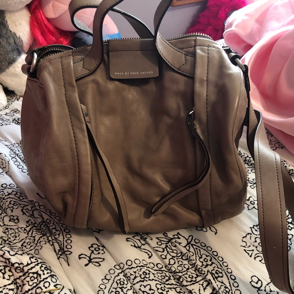Authentic leather Marc by Marc Jacobs satchel bag